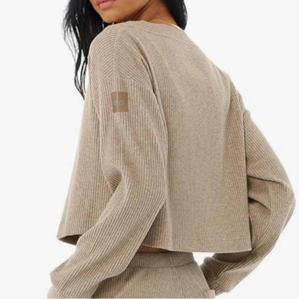 ALO YOGA Muse Ribbed V-neck Pullover Long Sleeve Athleisure Top - Picture 3 of 9